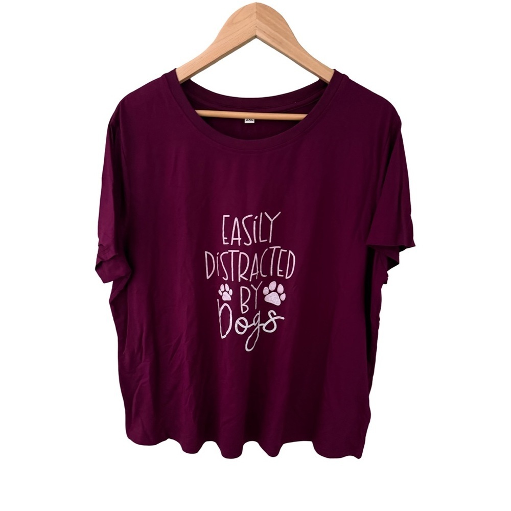 Women's Short Sleeve Dog Footprint T-Shirt Burgundy New In Package Size 2XL